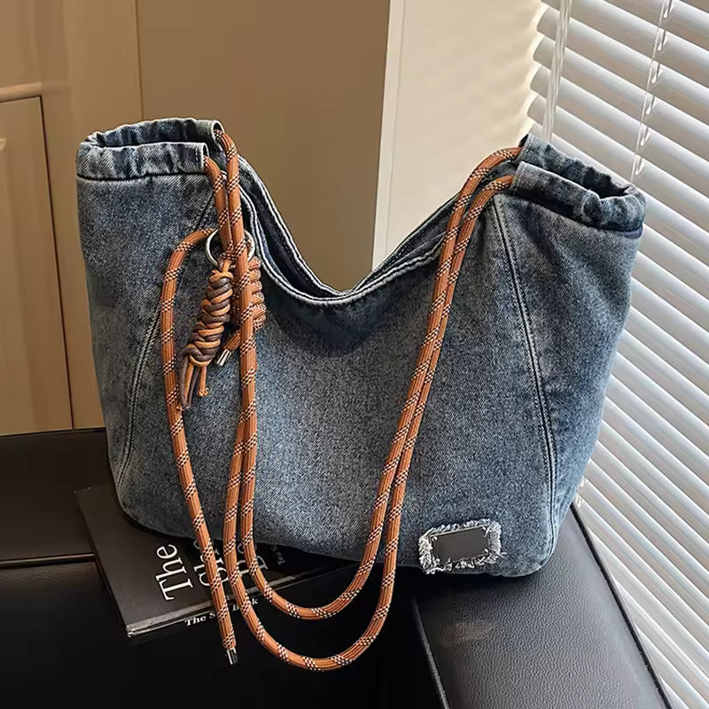 FORAGER'S CACHE - The "Bowerbird" Tote