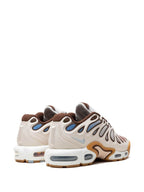 (Air Max Plus Drift "Phantom/Cacao Wow" light brown sneakers
