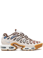 (Air Max Plus Drift "Phantom/Cacao Wow" light brown sneakers