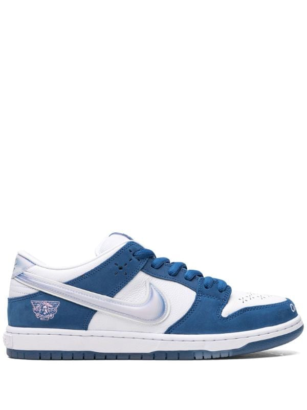 x Travis Scott SB Dunk Low QS Special Box sneakers