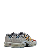 (Air Max Plus Drift "Phantom/Cacao Wow" light brown sneakers