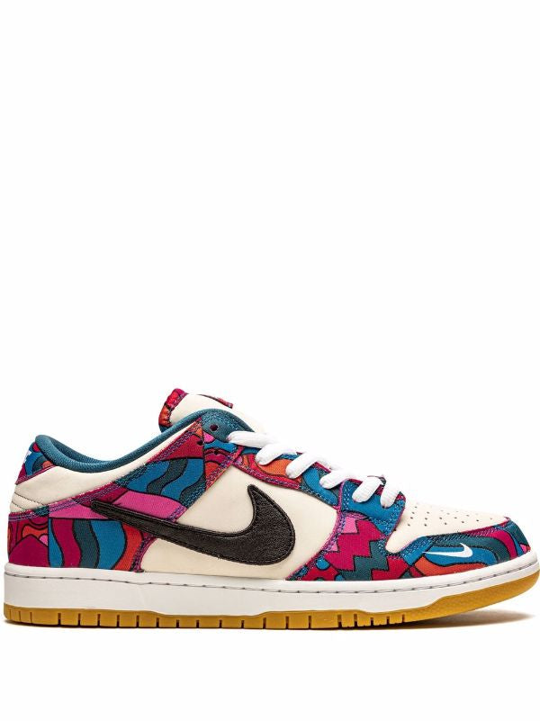 x Travis Scott SB Dunk Low QS Special Box sneakers