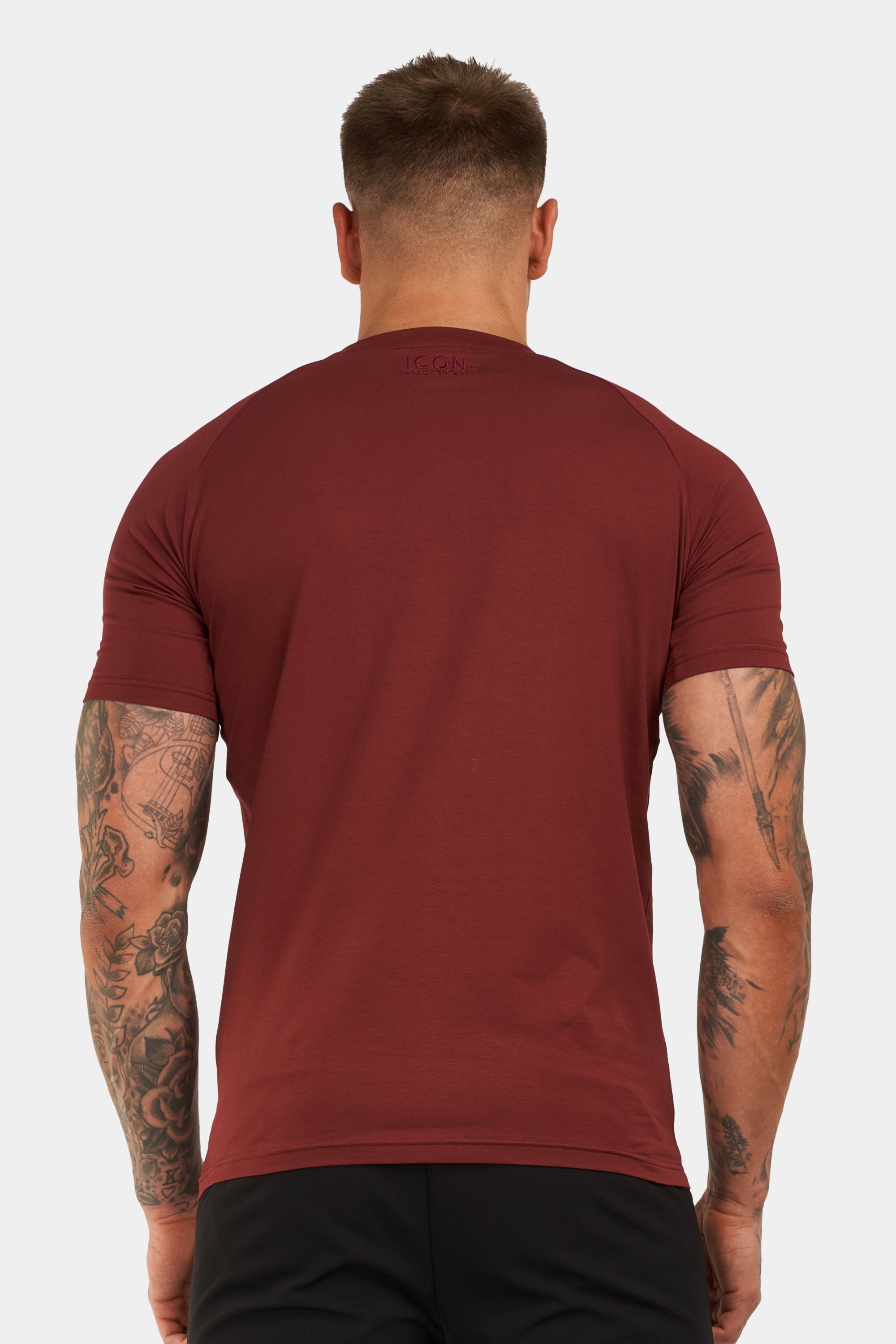 THE CORDOVAN MUSCLE BASIC T-SHIRT