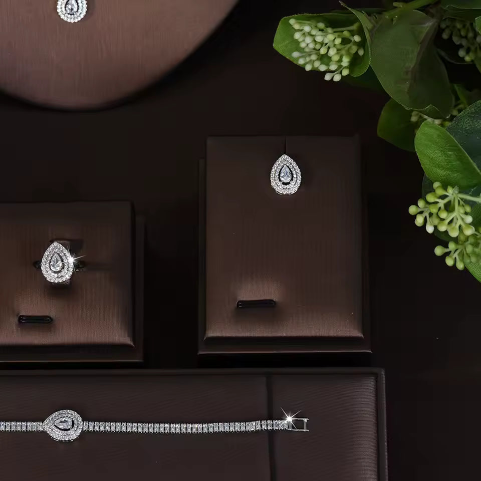 The "Céleste" Propeller Pearl Set