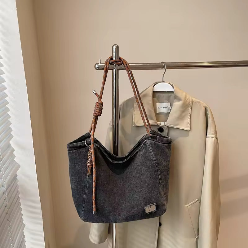 FORAGER'S CACHE - The "Bowerbird" Tote