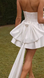 The "Aéroligne" Mini Gown