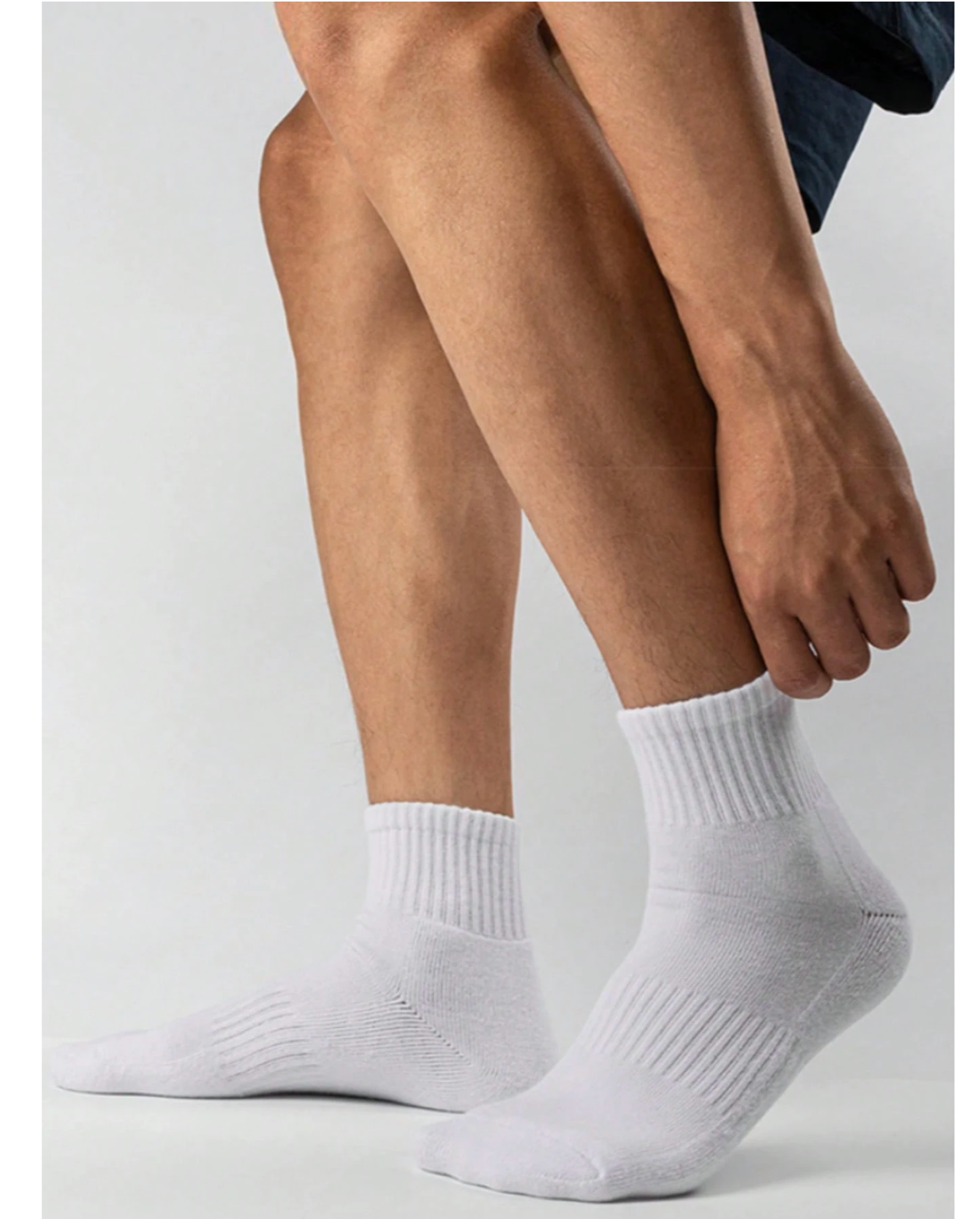 1 Pair - White Ankle Socks