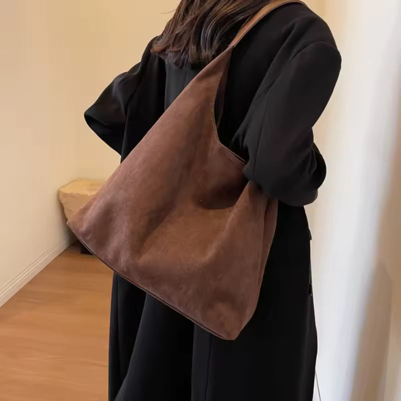 VELVET SCABBARD - The "Badger" Bag