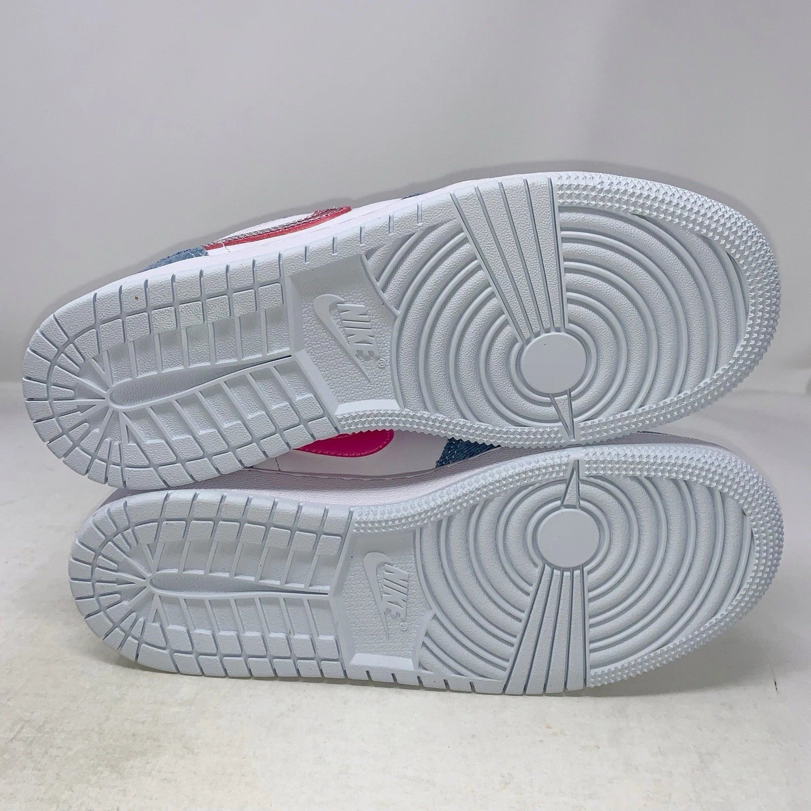 Air Jordan 1 Low 'Pink Sequins' Denim Blue Sneakers